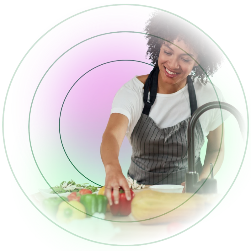 Women preparing food after advice from nutrition support (1)