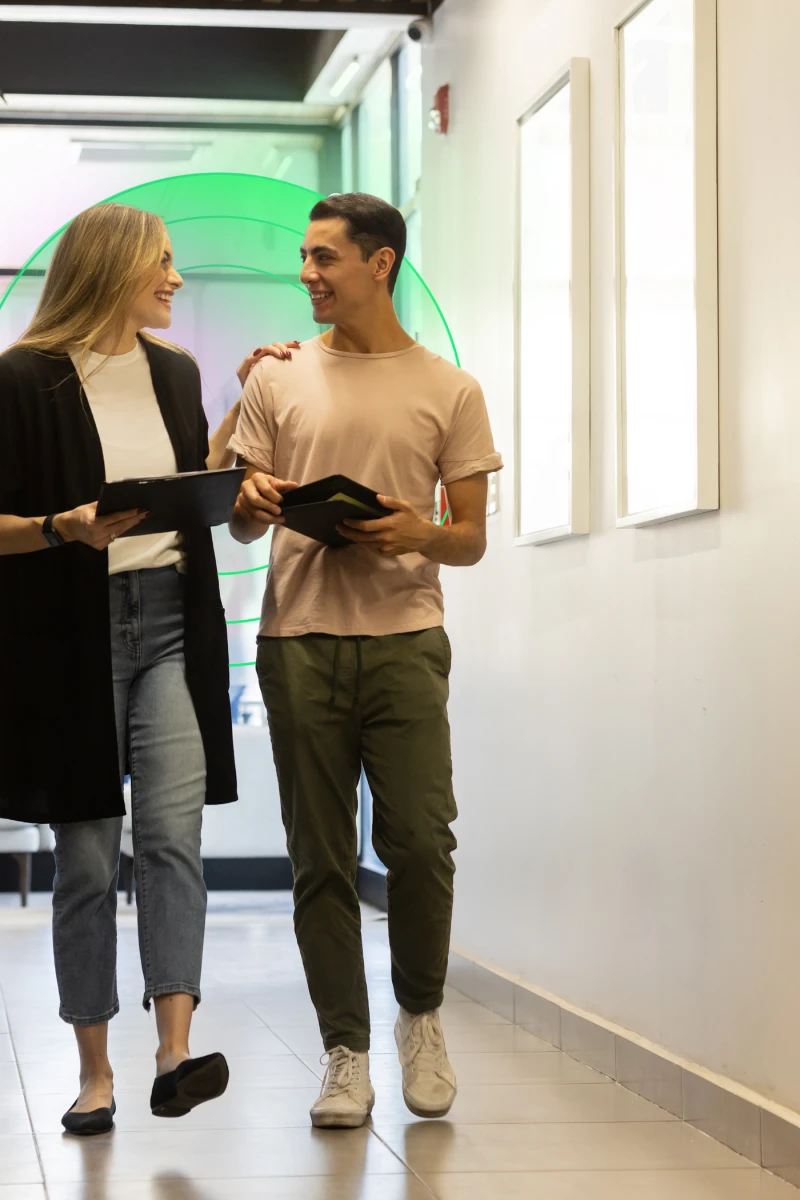 Manager promoting employee wellbeing for organisations